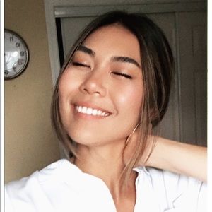 Meet your Posher, Lara